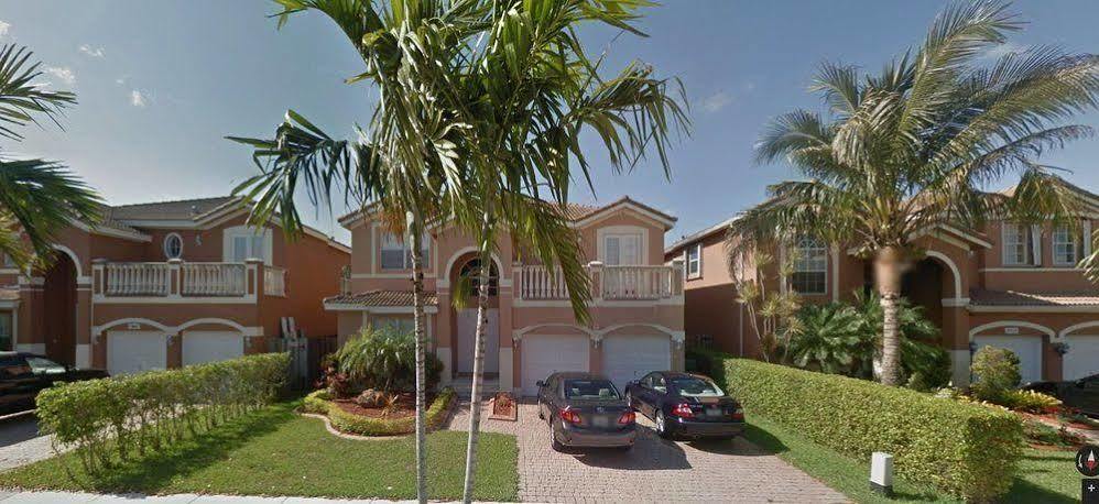 Miami Bed And Breakfast Country Walk ภายนอก รูปภาพ