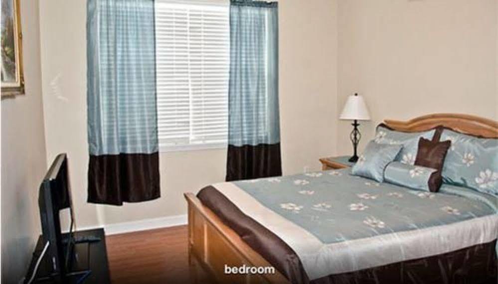 Miami Bed And Breakfast Country Walk ภายนอก รูปภาพ